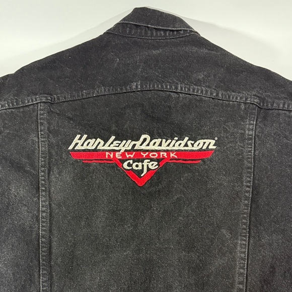 Vintage Harley-Davidson New York Cafe Black Denim Jacket - Picture 13 of 15
